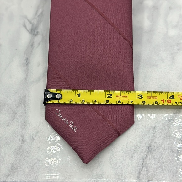 Oscar de la Renta Tie - Picture 4 of 4